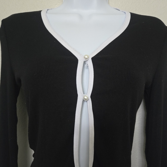 Hayley & June Ribbed Knit Black Crop Cardigan Size XS - Picture 3 of 11